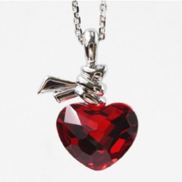 RARE Swarovski heart necklace 100% authentic