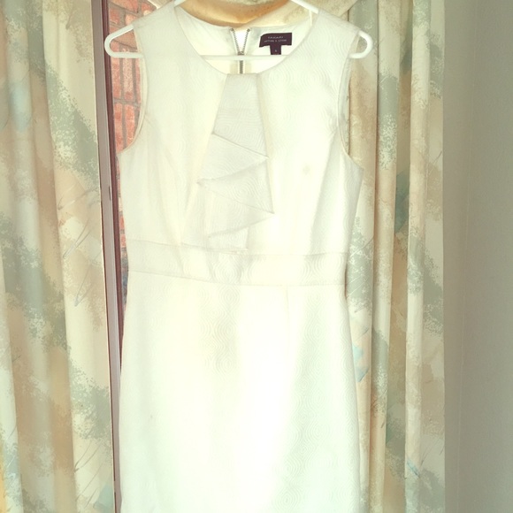 Tahari designer dress. Size 6