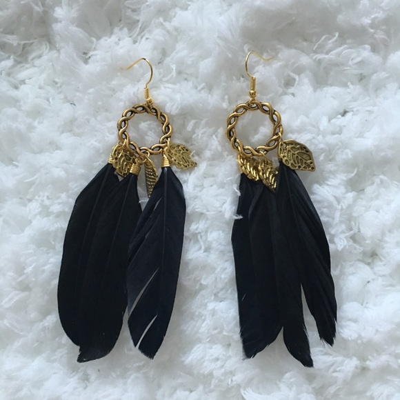 Bundle of 5 pairs : Feather Earrings - Picture 2 of 2