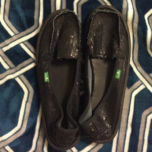 Black sequined sanuks