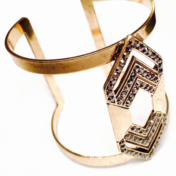 1 Pc. Rhinestone Cuff Bracelet - Picture 2 of 4