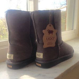 UGG Australia Classic Short Boots.