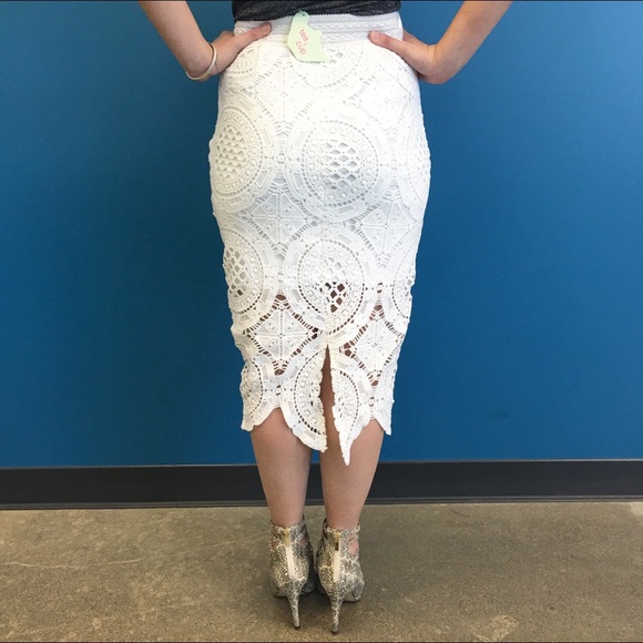 Off White Lace Midi Pencil Skirt - Last one! - Picture 2 of 4