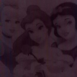 Meet your Posher, Iris