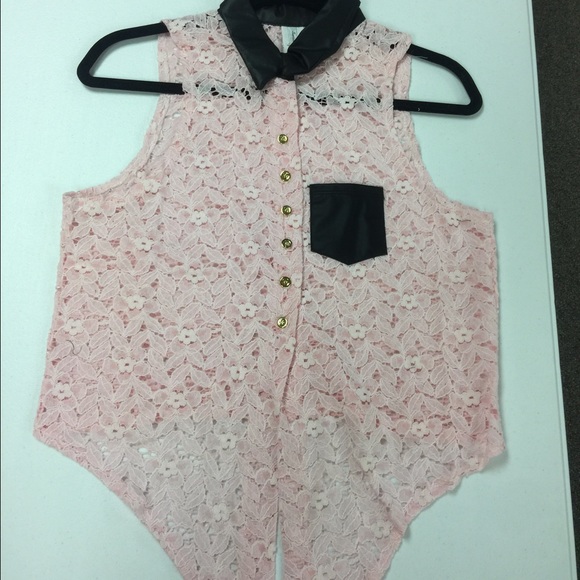 Lace tie crop top