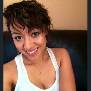 Meet your Posher, Mayra