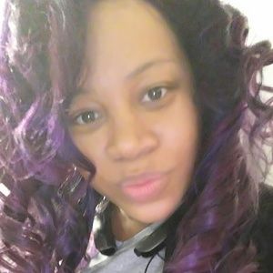 Meet your Posher, Traci