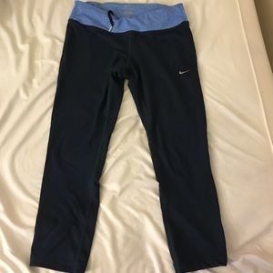 NIKE | Dri-Fit Capris Navy and Periwinkle Size M