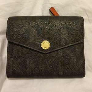 FLASH SALE!!! Michael KORS wallet