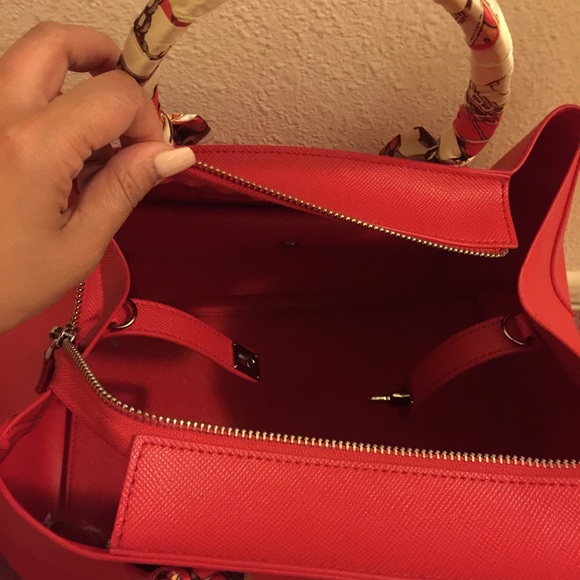 Handbag - Picture 3 of 3