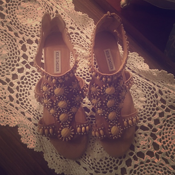 Kelsi Dagger Milano sandals! EUC- Perfect
