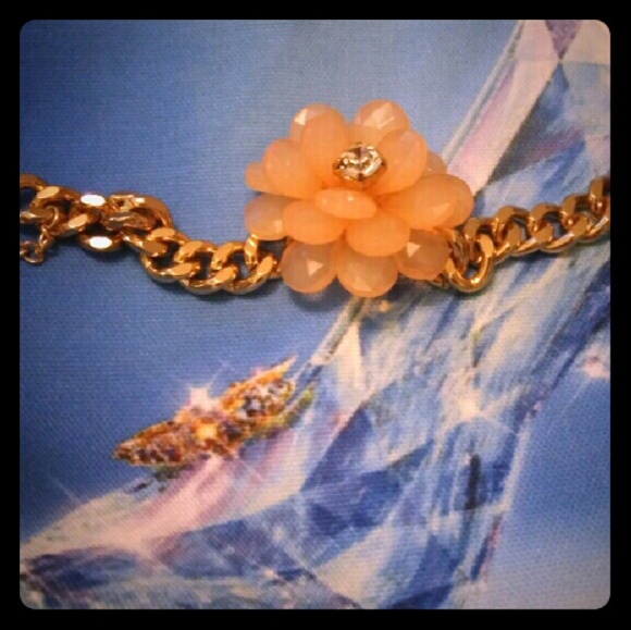 Beaded Pink and Gold Flower Bracelet