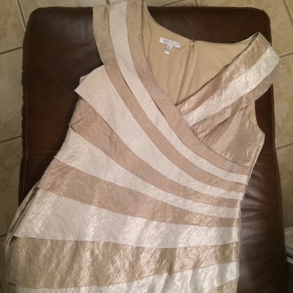 Gorgeous champagne and ivory flattering dress - Picture 2 of 4