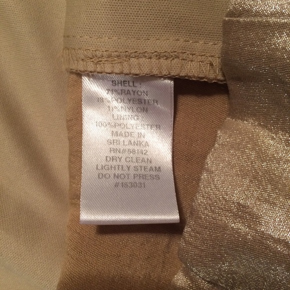 Gorgeous champagne and ivory flattering dress - Picture 4 of 4