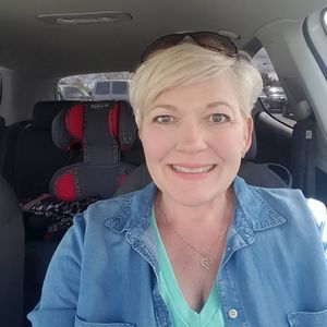 Meet your Posher, Deb