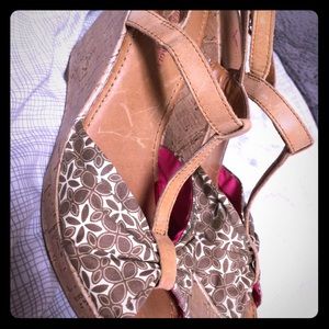 Adorable summer heels!