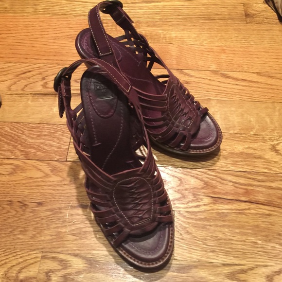 Frye eggplant huarrache sling leather size 7