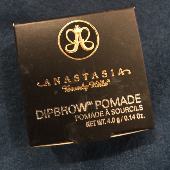 Anastasia dipbrow pomade soft brown