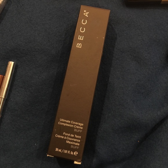 Becca ultimate coverage buff