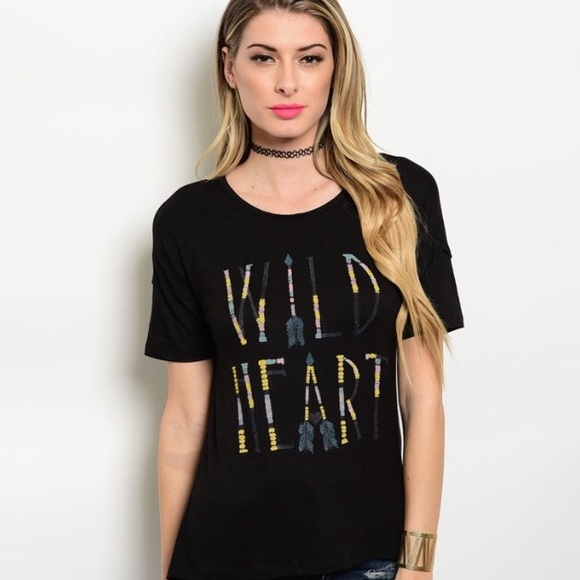 🎉CLEARANCE🎉"Wild Heart" Short Sleeve Graphic Tee - Picture 2 of 3