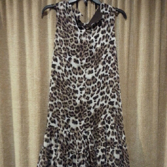Leopard print strapless flirty dress