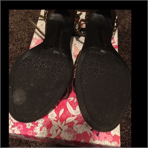 Sandals - Picture 3 of 4