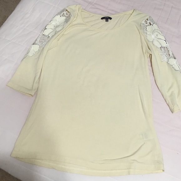 😍Hand lace top cute one - Picture 2 of 4