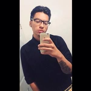 Meet your Posher, Alex