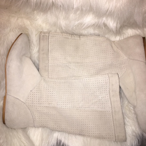 Rampage cream suede boots. - Picture 2 of 2