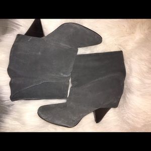 Steve Madden grey suede booties