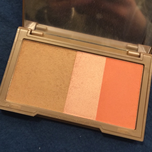 Naked urban decay streak flushed
