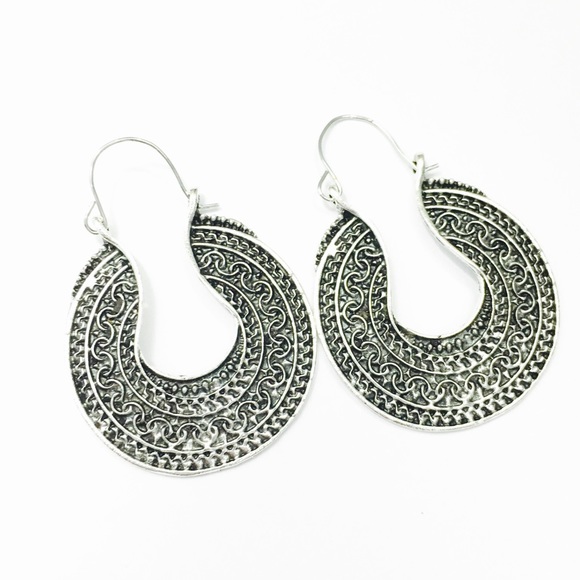 1 Pc. Boheme Earrings