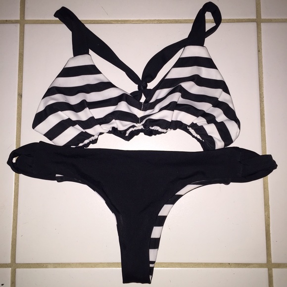 Soriya swim reversible stripped bikini!