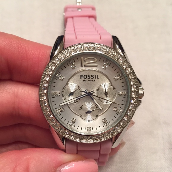 Fossil Riley pink silicon watch🌸