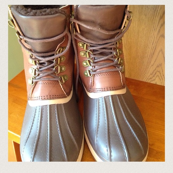 Boots - Picture 2 of 4