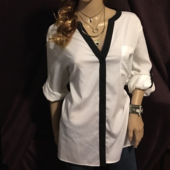 SOLD!! Adorable Calvin Klein business casual top - Picture 2 of 4