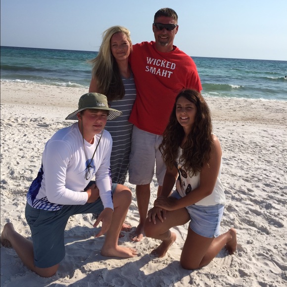 Meet your Posher, Sherie - Picture 2 of 4