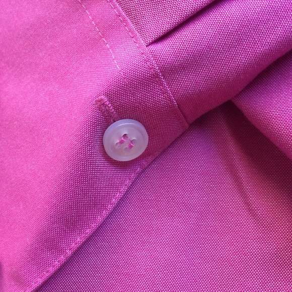 Liz Claiborne Tops - Liz Claiborne 💯% cotton, Non-Iron button down