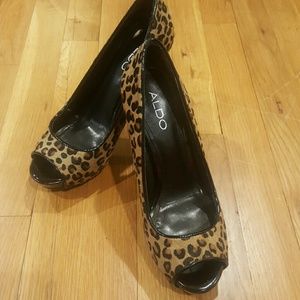 Aldo peep toe pumps