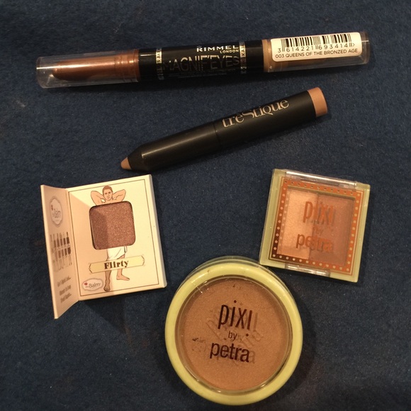 Neutral eyeshadow bundle