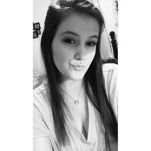 Meet your Posher, Katlyn