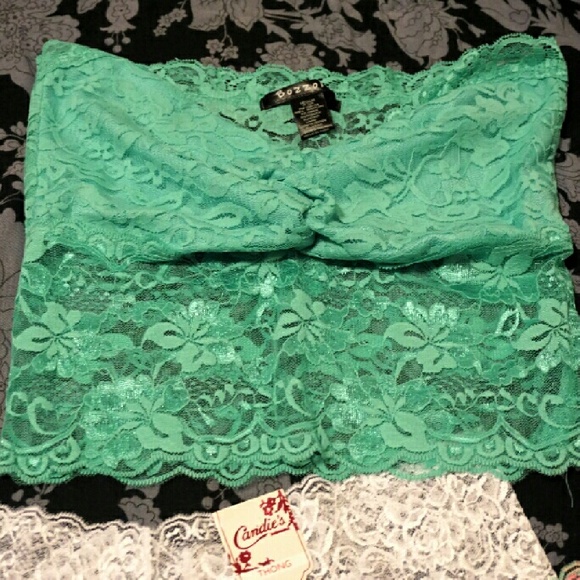 SOLD! Lacy bundle - Picture 2 of 3