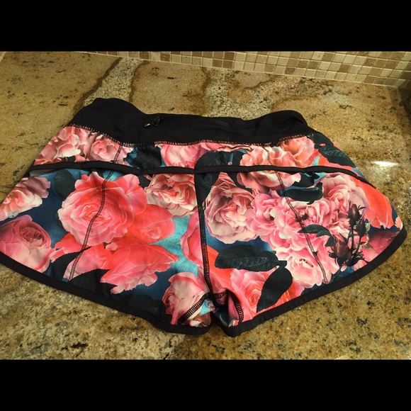 Lululemon size 6 secret garden speed shorts