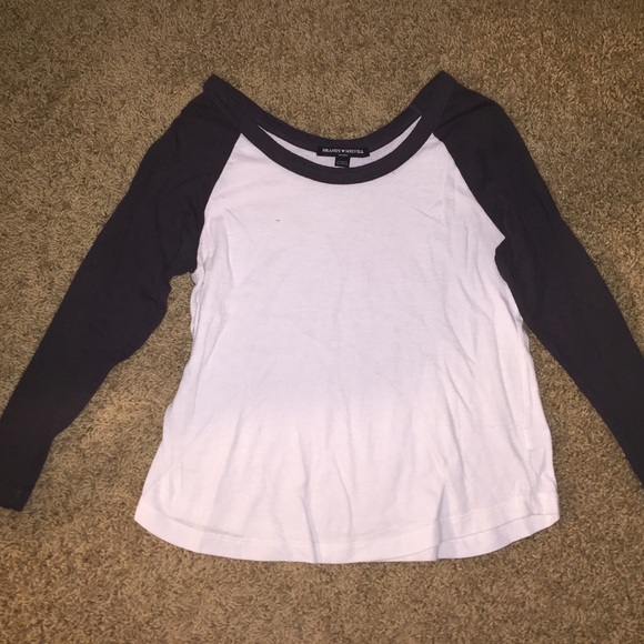 Quarter length sleeve baseball tee