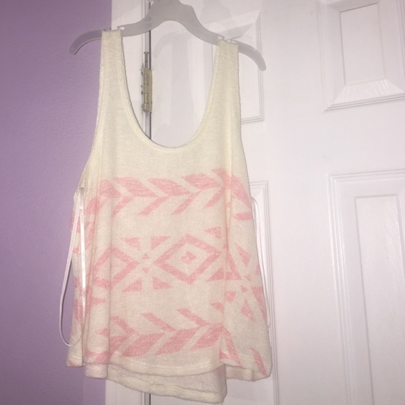 Forever 21 white and pink knit tribal print tank