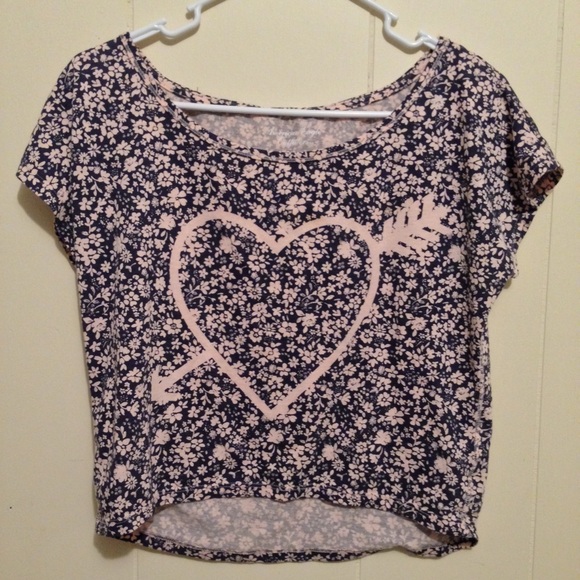 American Eagle Crop Top