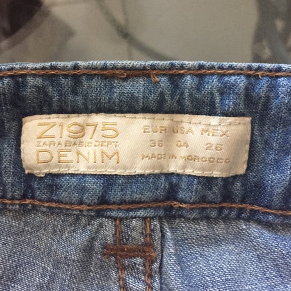 BNWT Zara Studded Distressed Jeans Size 4 - Picture 3 of 3