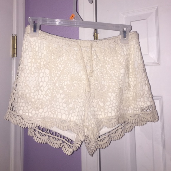 White crochet shorts from tillys