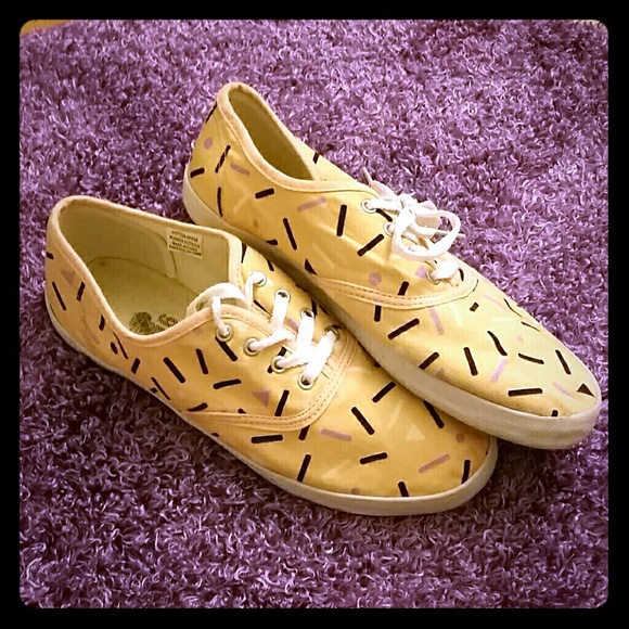 Urban Outfitters Canvas Sneakers!