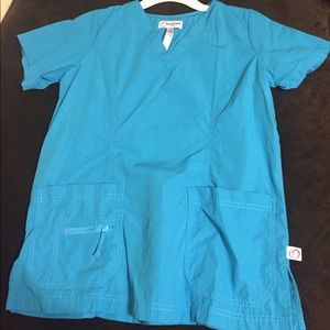 Scrub top - Peaches